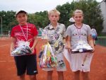 Mladší žáci : uprostřed vítěz Eda Krátký, druhý Kuba Blaha a tře